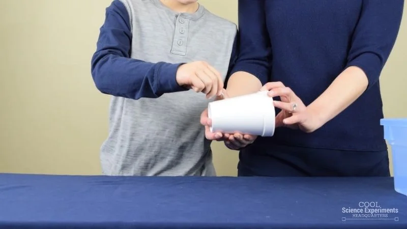 science projects for middle school students Water Doesn’t Leak Out Science Experiment