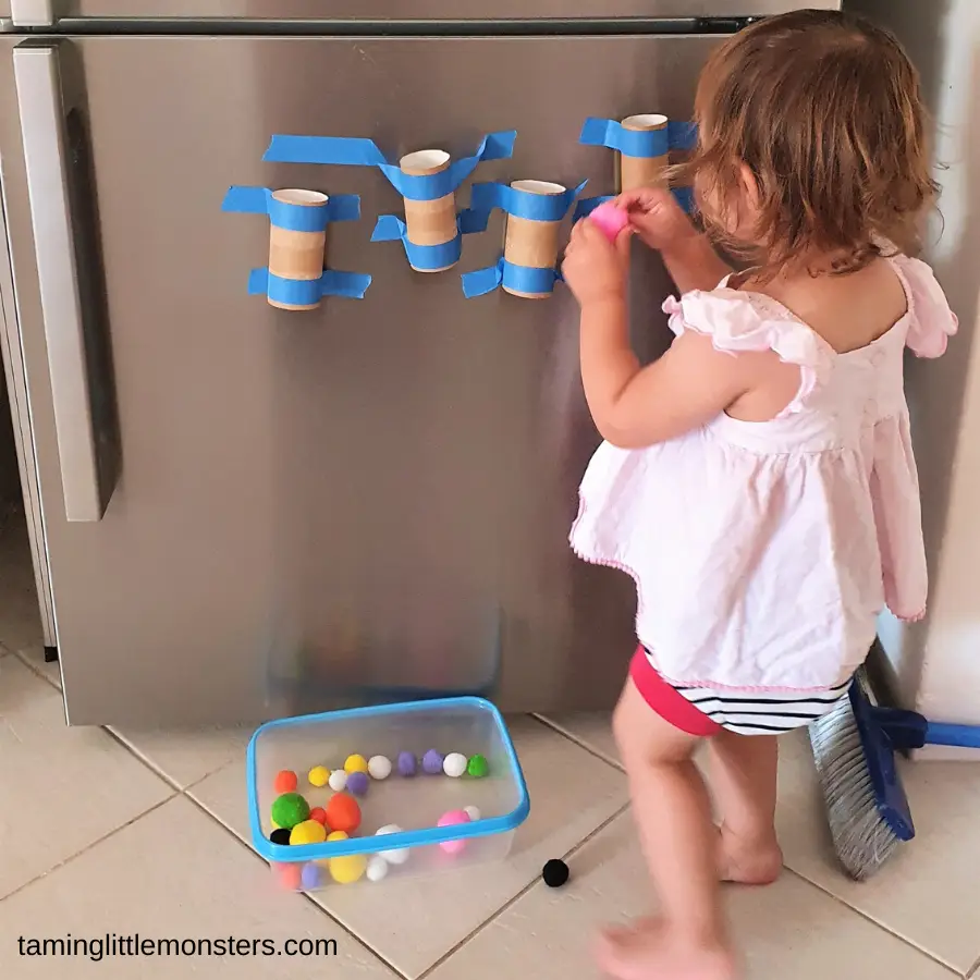 Fridge Door Pom Pom Drop