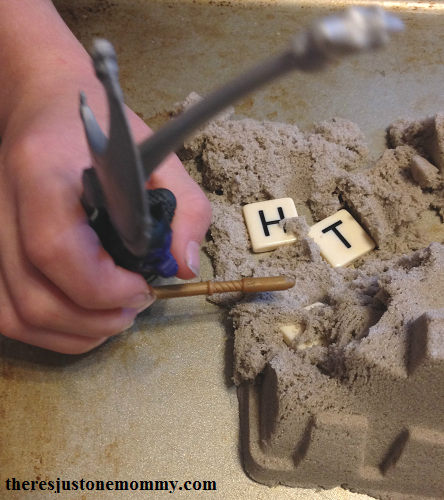 Make Spelling Practice Fun with Kinetic Sandcastles