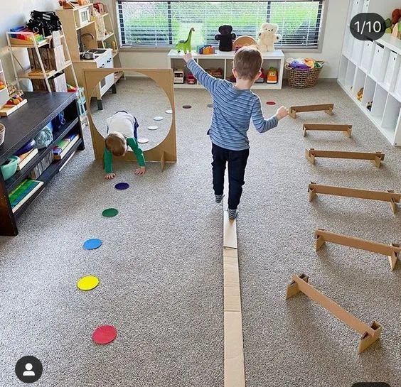 The Easy School Race